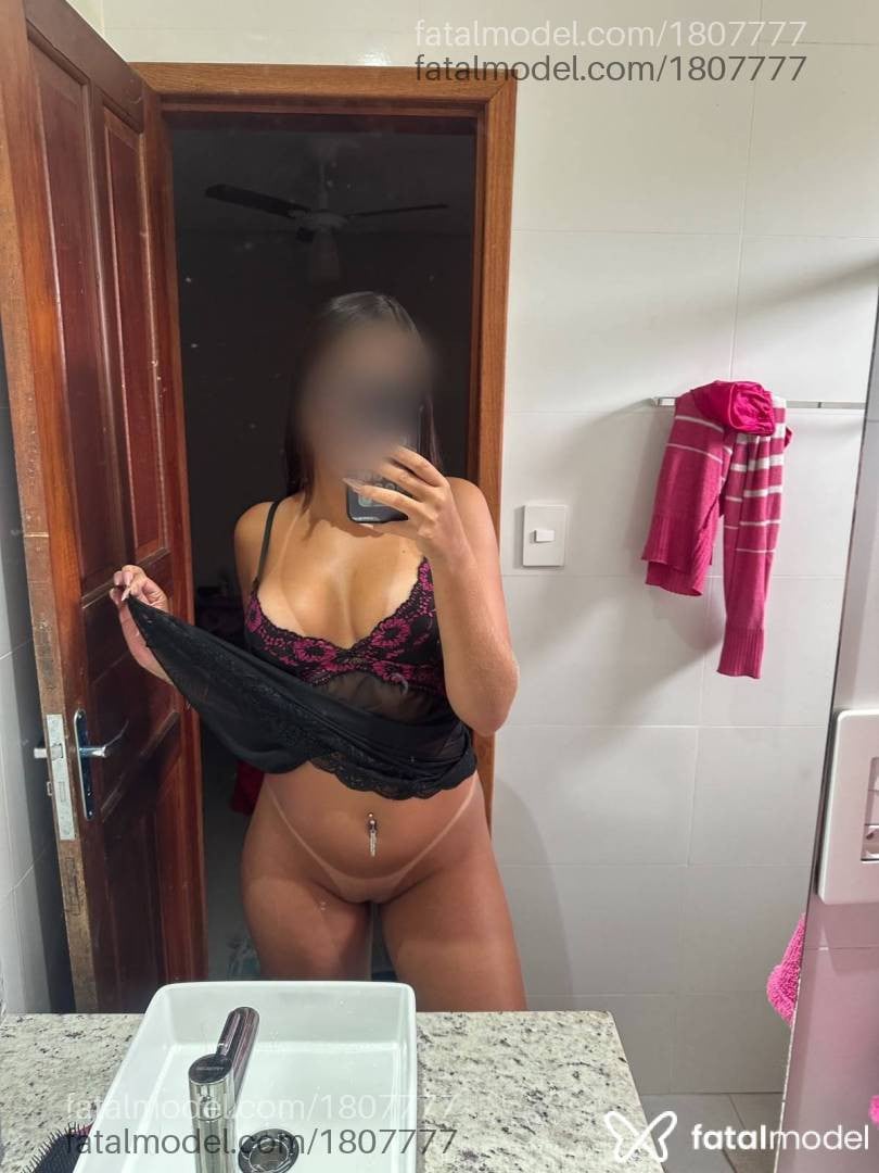 Acompanhante mulher morena (o) de olhos castanhos - Lara Silva