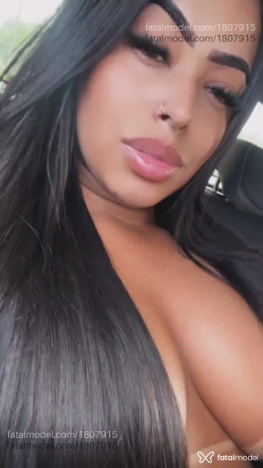 Acompanhante mulher com cabelo colorido de olhos castanhos em São Gabriel da Palha Acompanhante mulher com cabelo colorido de olhos castanhos em São Gabriel da Palha - Bianca Soares