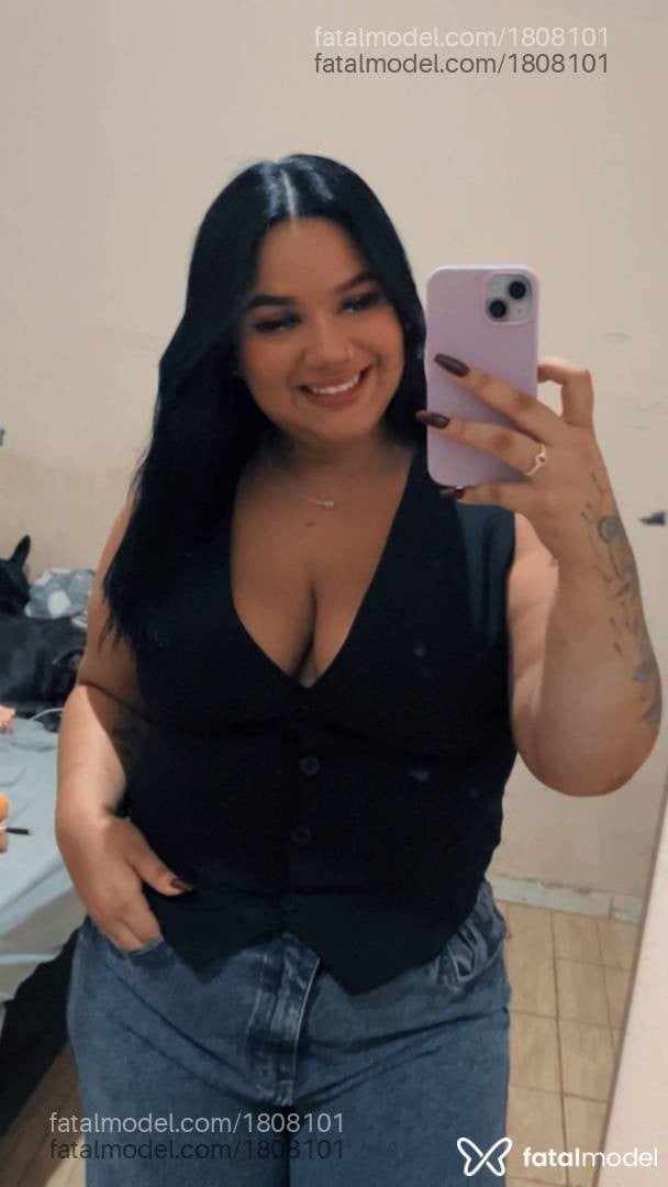 Acompanhante mulher com cabelo castanho de olhos castanhos - Rebeca