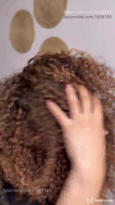 Acompanhante mulher com cabelo castanho de olhos castanhos em Bauru Acompanhante mulher com cabelo castanho de olhos castanhos em Bauru - Sol Bastos