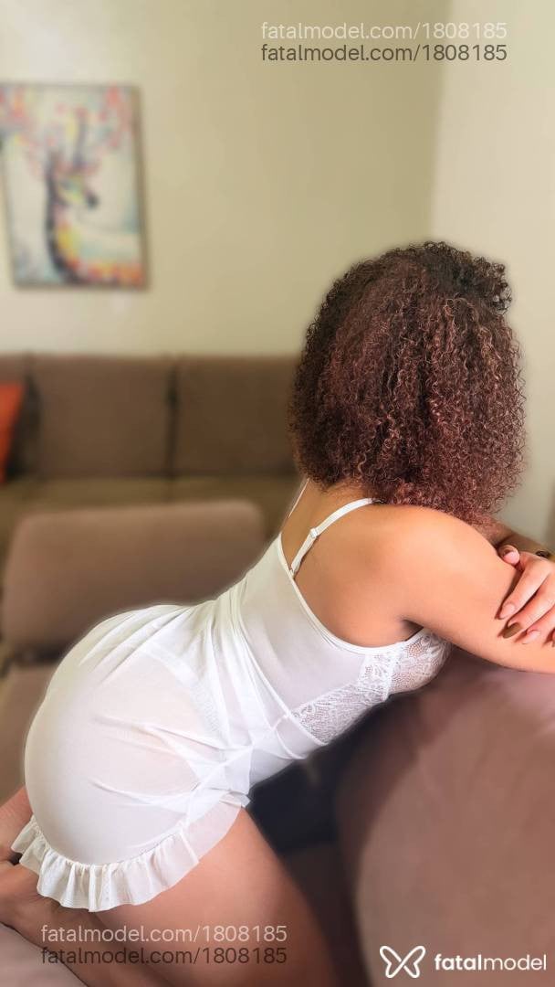 Acompanhante mulher com cabelo castanho de olhos castanhos em Bauru Acompanhante mulher com cabelo castanho de olhos castanhos em Bauru - Sol Bastos