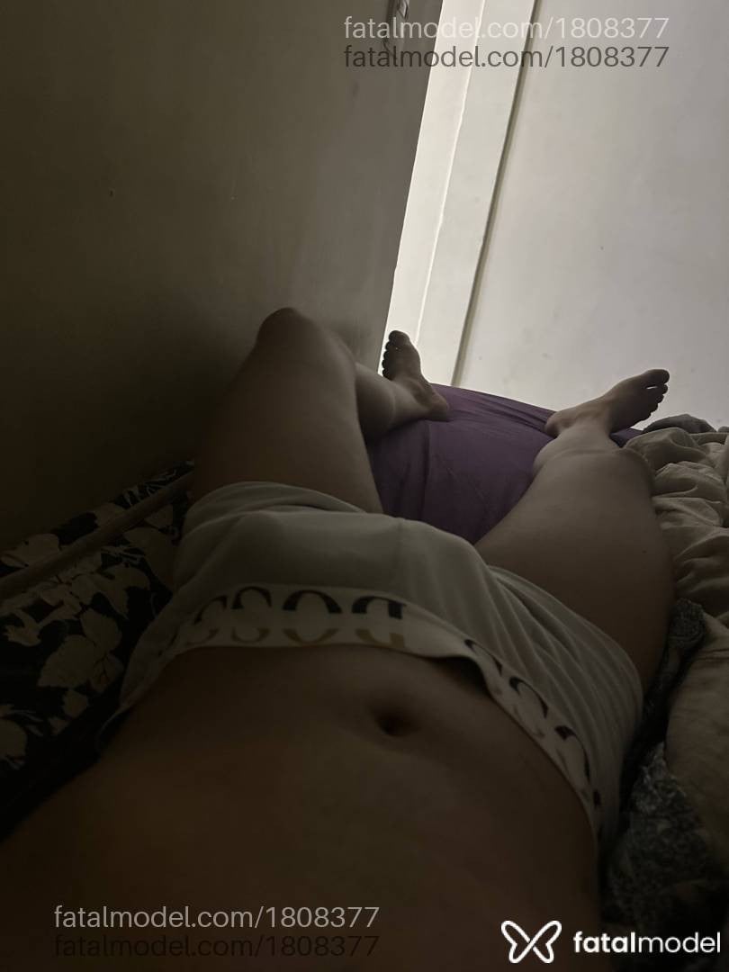 Acompanhante homem morena (o) de olhos castanhos em Goiânia - Wallacy