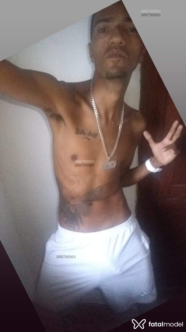 Acompanhante homem morena (o) de olhos castanhos em Virtual Acompanhante homem morena (o) de olhos castanhos em Virtual - Dan Dan