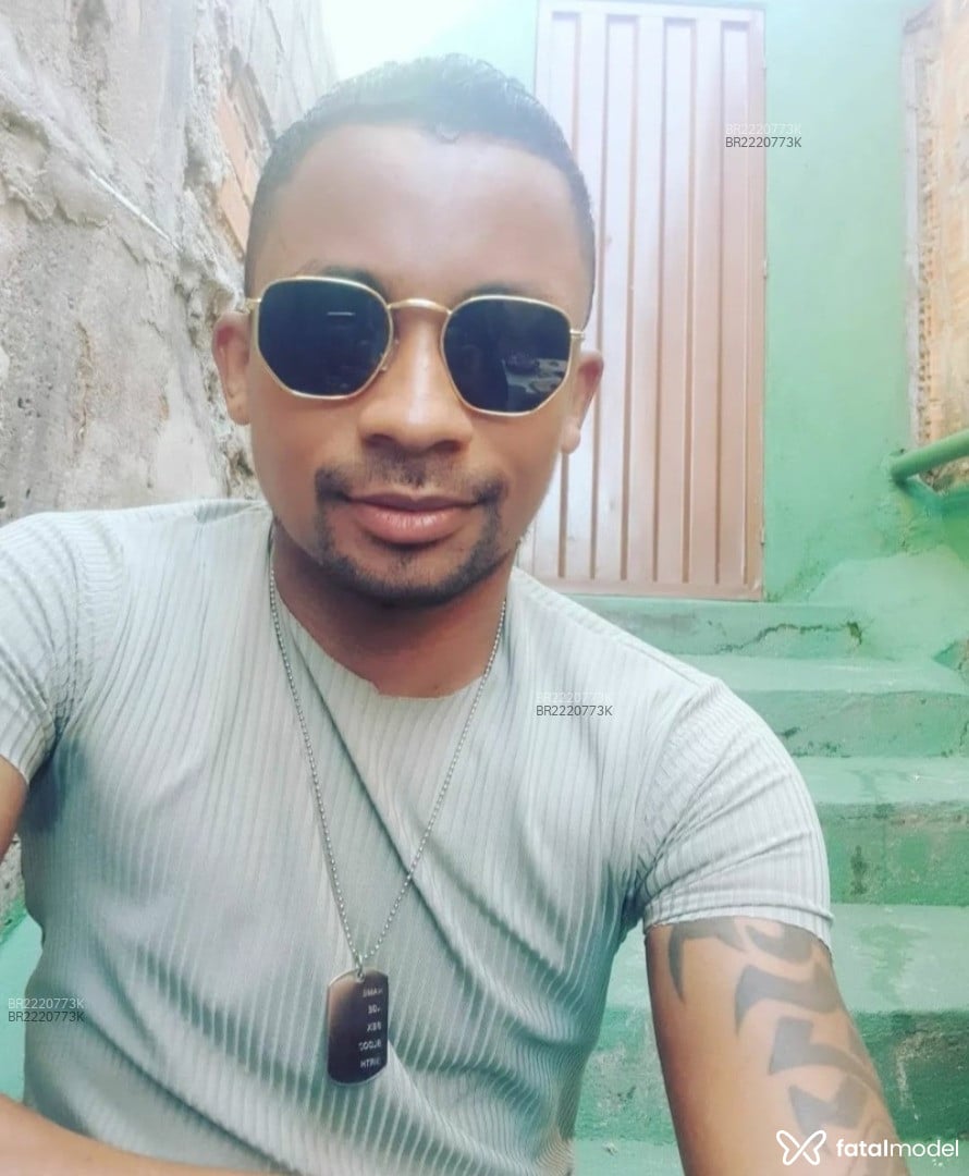 Acompanhante homem com cabelo castanho de olhos castanhos em Belo Horizonte - Fabio