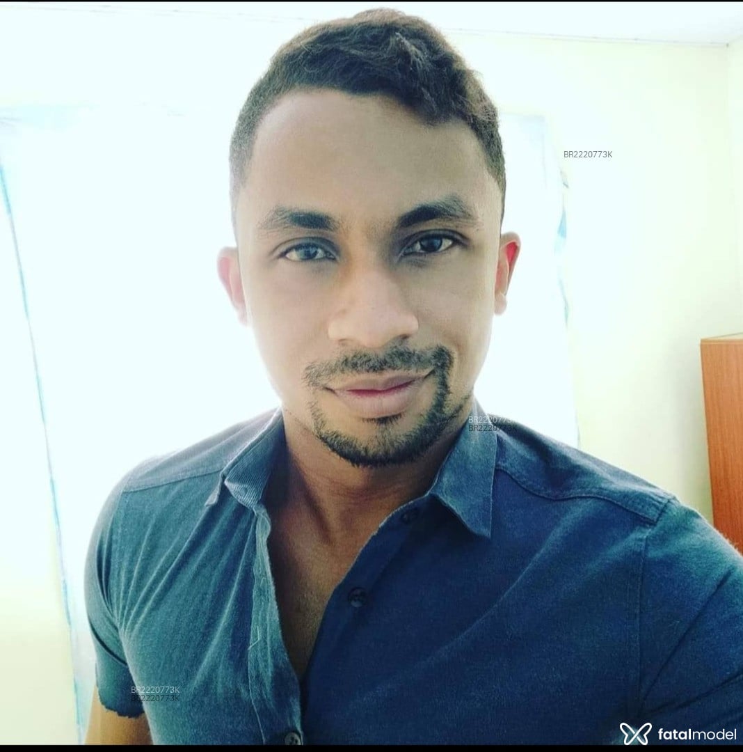 Acompanhante homem com cabelo castanho de olhos castanhos em Belo Horizonte - Fabio