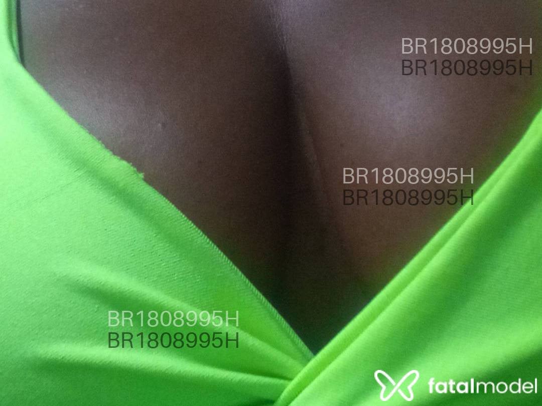 Acompanhante mulher com cabelo castanho de olhos mel em Rio de Janeiro Acompanhante mulher com cabelo castanho de olhos mel em Rio de Janeiro - Deva Kali