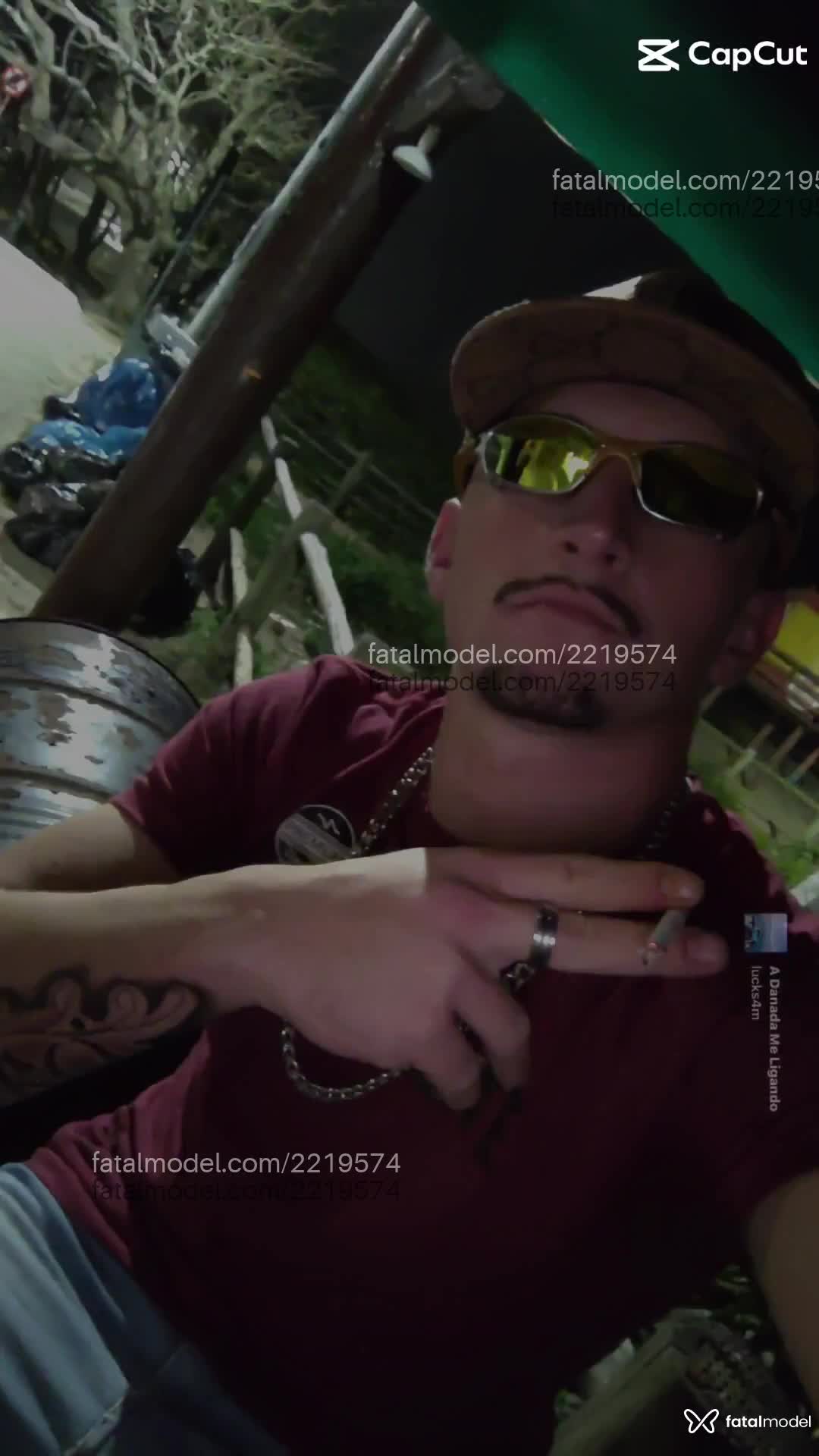 Acompanhante homem com cabelo castanho de olhos castanhos em Balneário Camboriú - Gustavo