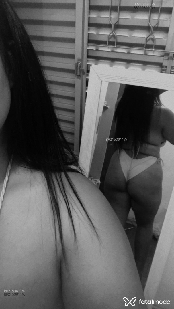 Acompanhante mulher com cabelo castanho de olhos pretos em São Paulo - Helen