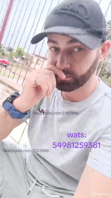 Acompanhante homem com cabelo castanho de olhos castanhos em Carazinho - Giovane