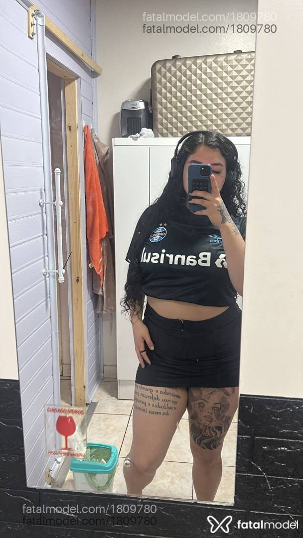 Acompanhante mulher morena (o) de olhos pretos em Novo Hamburgo - Lídia Eduarda