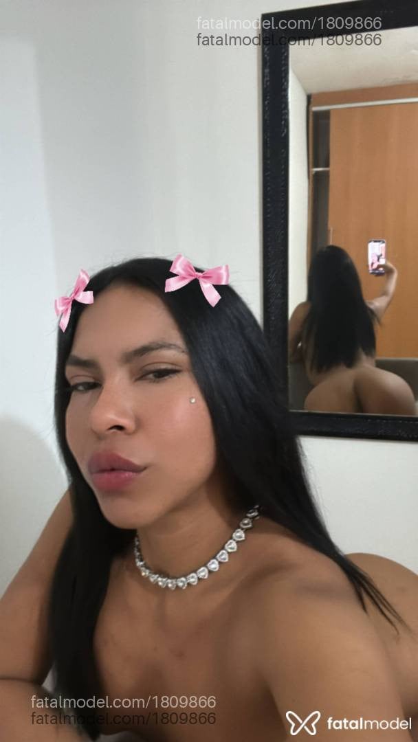 Acompanhante mulher com cabelo castanho de olhos castanhos - Bruna Lopes