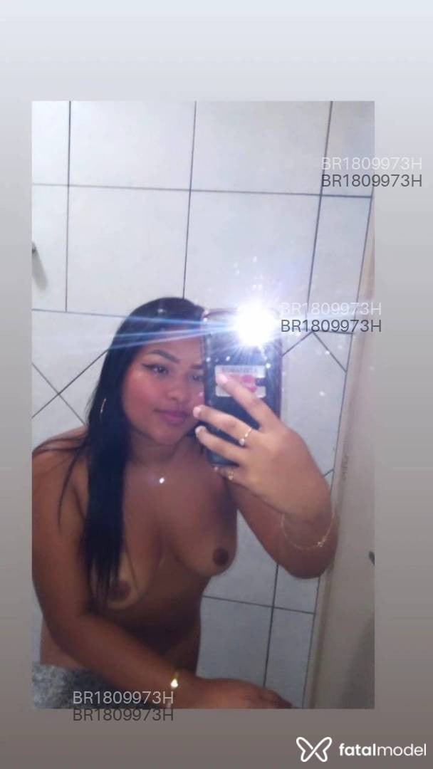 Acompanhante mulher morena (o) de olhos castanhos em Manaus - Carla