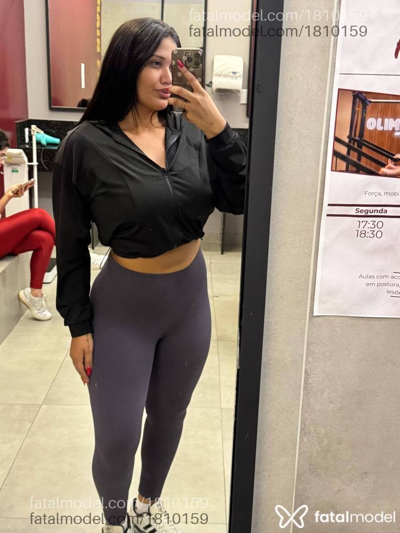 Acompanhante mulher morena (o) de olhos pretos em Chapecó - Emily Ferreira