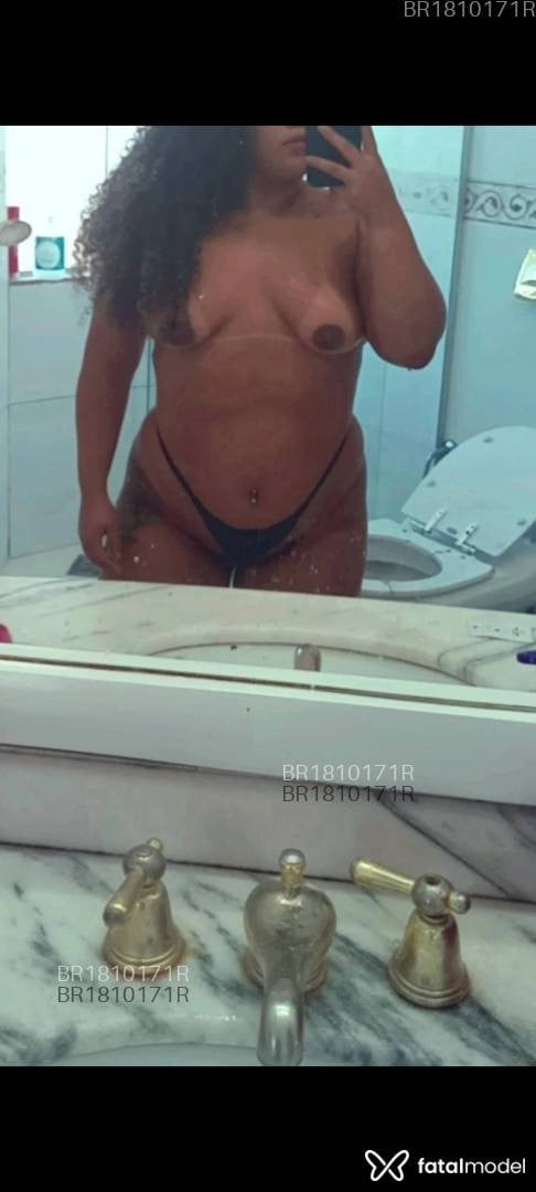 Acompanhante mulher morena (o) de olhos mel em Chapecó - Moana