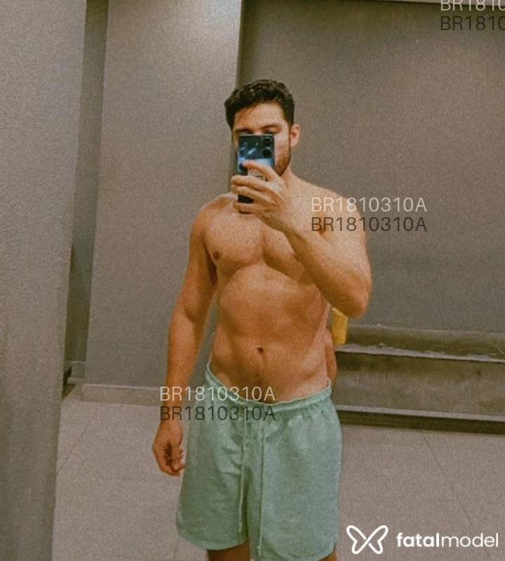 Acompanhante homem morena (o) de olhos pretos em Manaus Acompanhante homem morena (o) de olhos pretos em Manaus - Victor