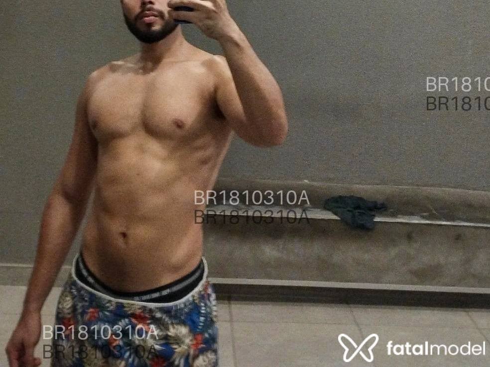 Acompanhante homem morena (o) de olhos pretos em Manaus Acompanhante homem morena (o) de olhos pretos em Manaus - Victor