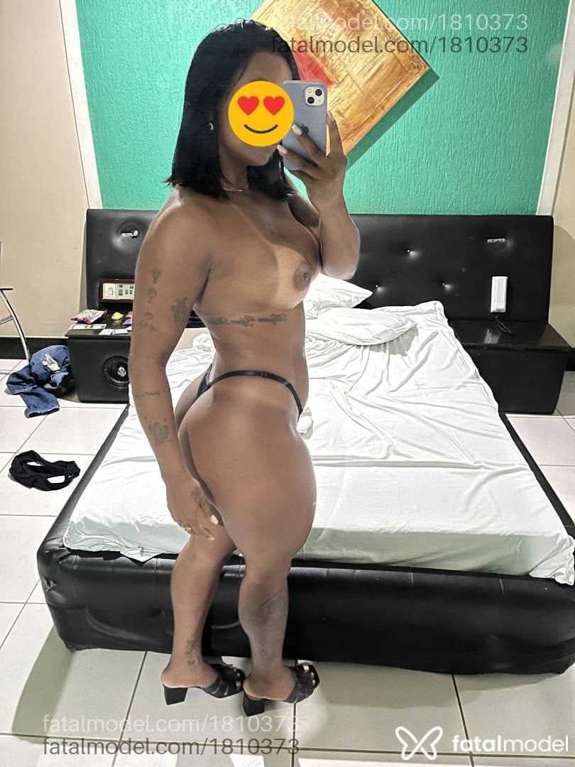 Acompanhante mulher morena (o) de olhos castanhos em Conselheiro Lafaiete - Michelle Moura