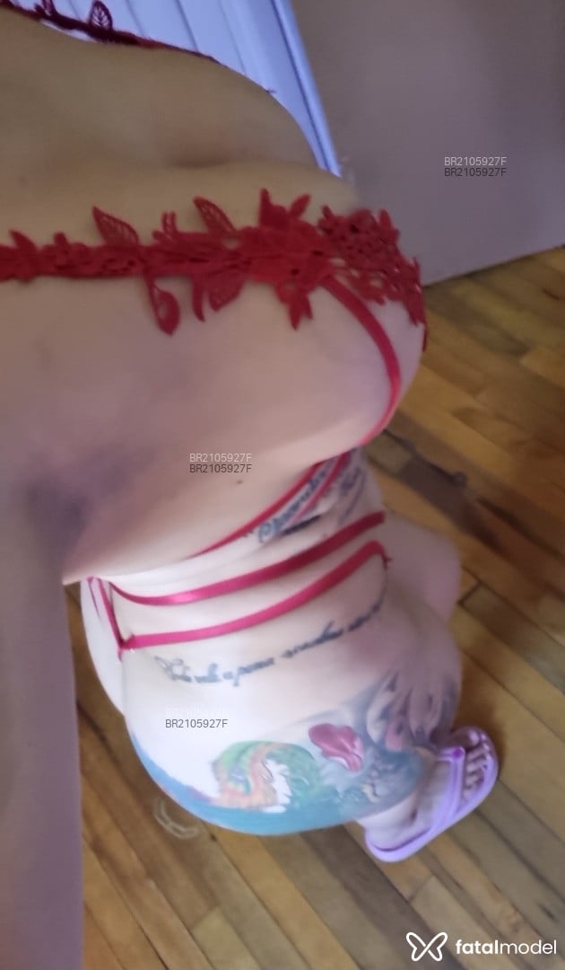 Acompanhante mulher loira (o) de olhos castanhos em Passo Fundo - Melissa