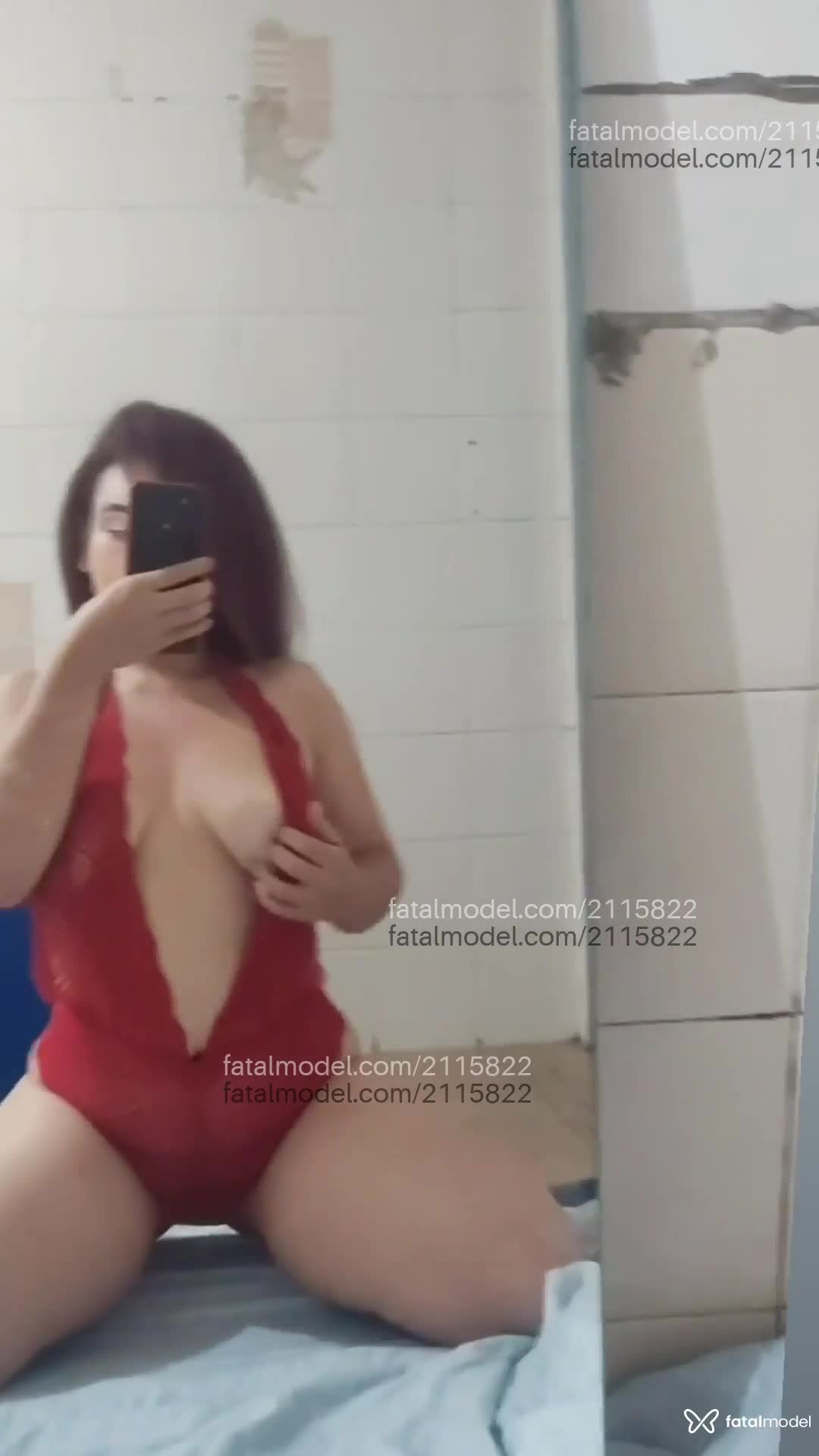 Acompanhante mulher ruiva (o) de olhos castanhos em Virtual - Melina