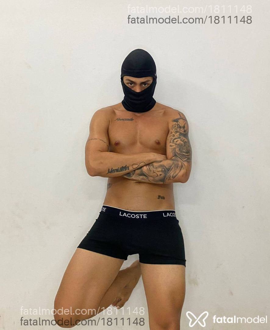 Acompanhante homem morena (o) de olhos castanhos em Curitiba - Davi Oliveira