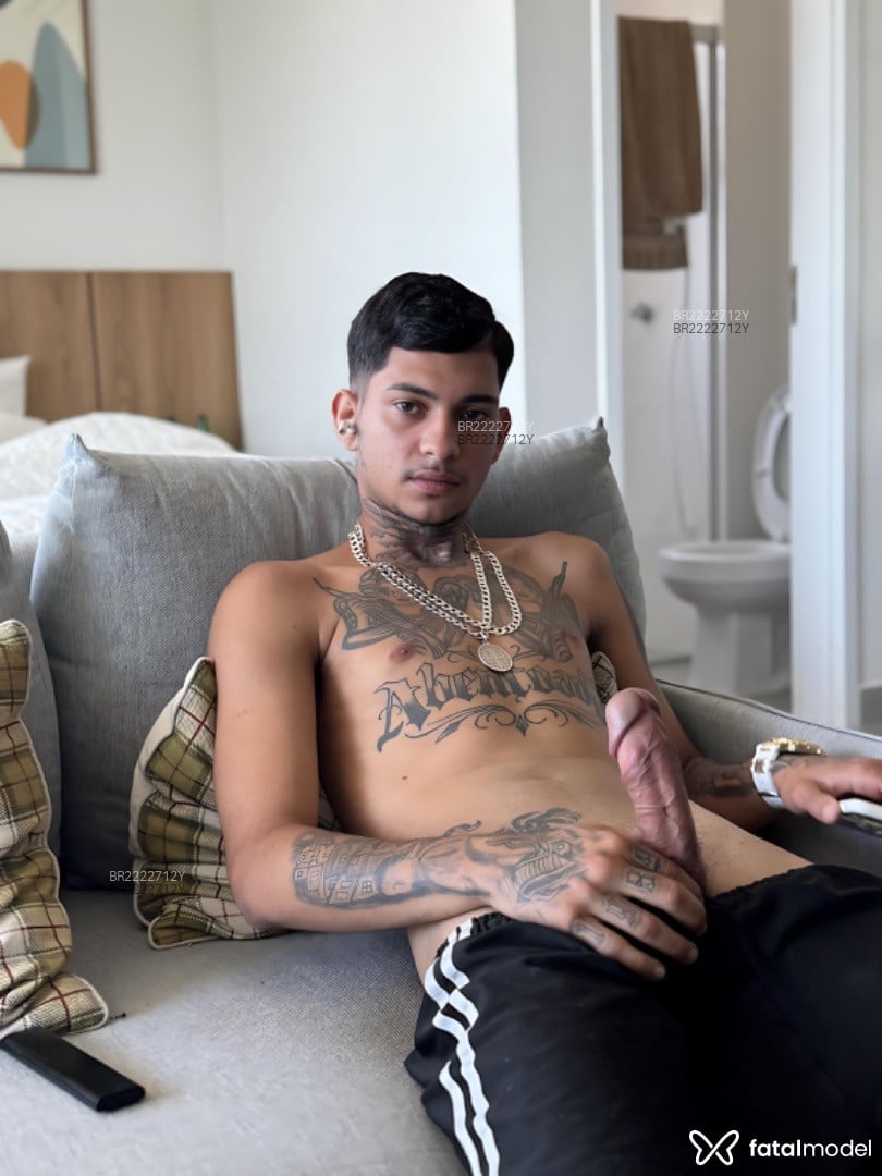 Acompanhante homem morena (o) de olhos castanhos em São Paulo Acompanhante homem morena (o) de olhos castanhos em São Paulo - Burgues