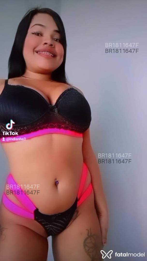 Acompanhante mulher ruiva (o) de olhos pretos em Prata - Thallya Menezes