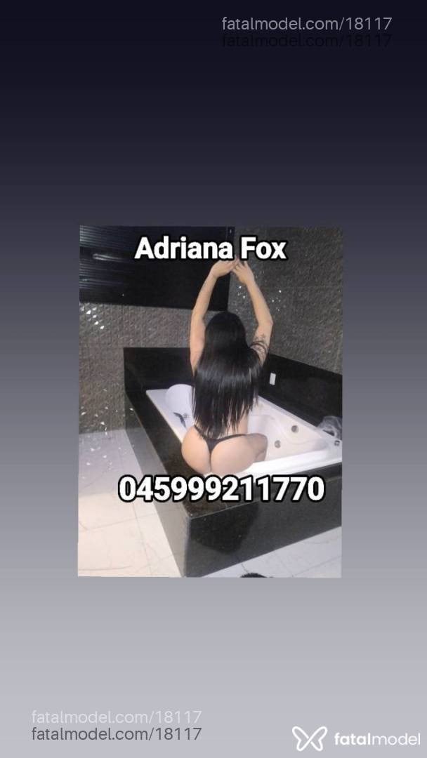 Acompanhante mulher trans morena (o) de olhos mel - Adriana Fox