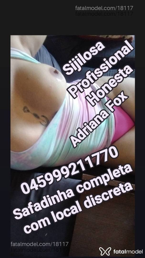 Acompanhante mulher trans morena (o) de olhos mel - Adriana Fox