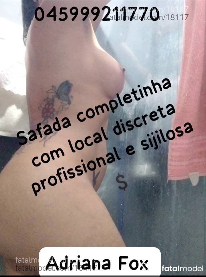 Acompanhante mulher trans morena (o) de olhos mel - Adriana Fox