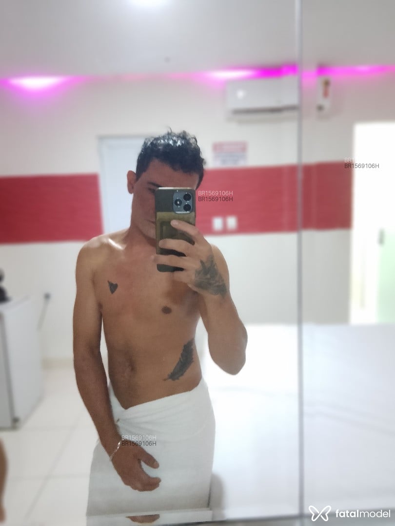Acompanhante homem morena (o) de olhos pretos - Jhon Souza Acompanhante homem morena (o) de olhos pretos - Jhon Souza