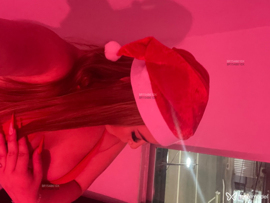 Acompanhante mulher com cabelo castanho de olhos castanhos em Balneário Camboriú Acompanhante mulher com cabelo castanho de olhos castanhos em Balneário Camboriú - Tamara Souza