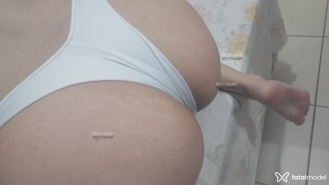 Acompanhante mulher loira (o) de olhos pretos em São José dos Campos - Jade Lemes