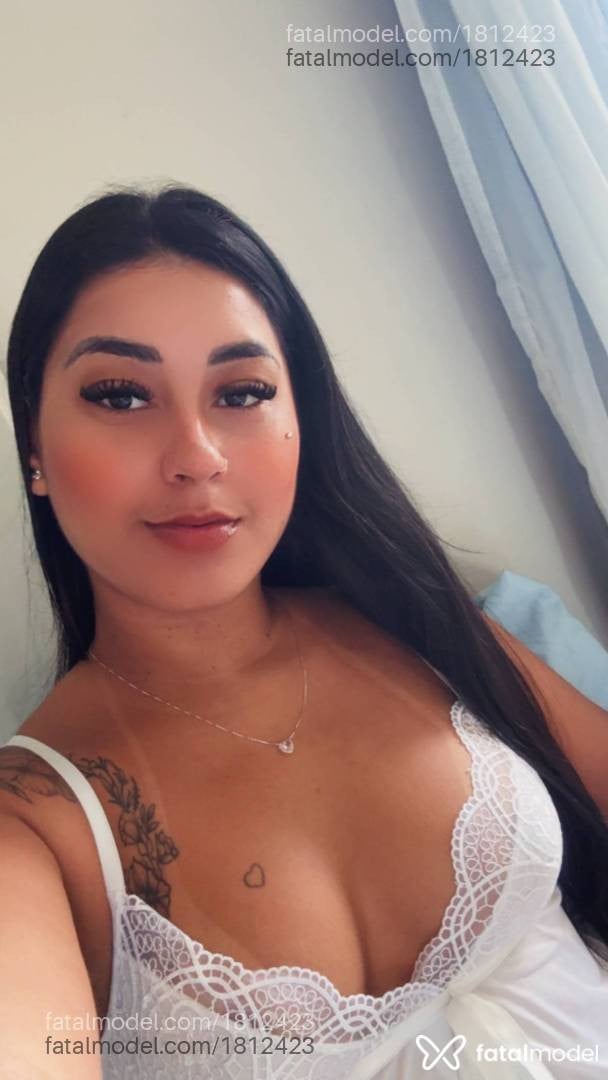 Acompanhante mulher morena (o) de olhos pretos - Rebeca Stanley