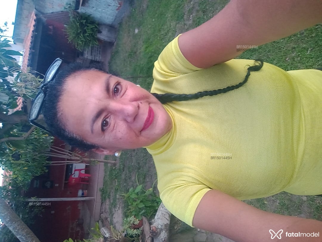 Acompanhante mulher morena (o) de olhos castanhos em Cabo Frio Acompanhante mulher morena (o) de olhos castanhos em Cabo Frio - Maju Bárbara