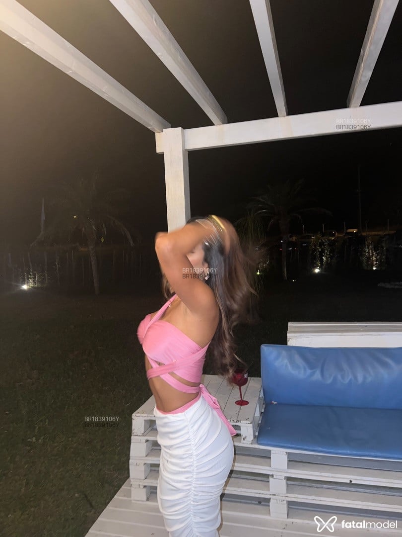 Acompanhante mulher morena (o) de olhos pretos em Maringá - Stela