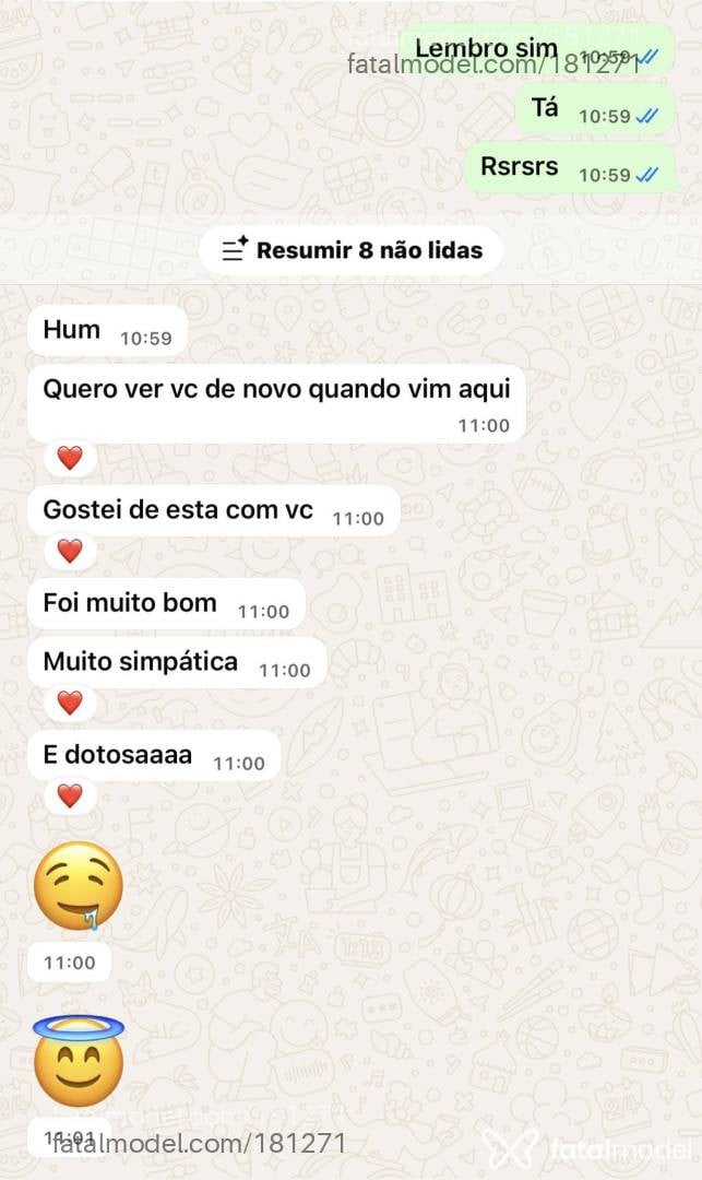 Acompanhante mulher morena (o) de olhos castanhos - Bombonzinho