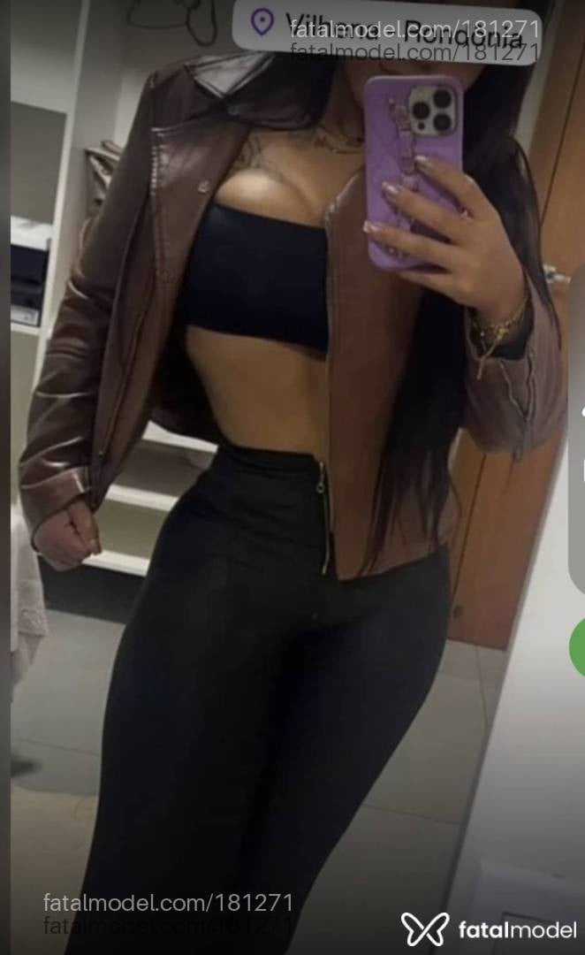 Acompanhante mulher morena (o) de olhos castanhos - Bombonzinho