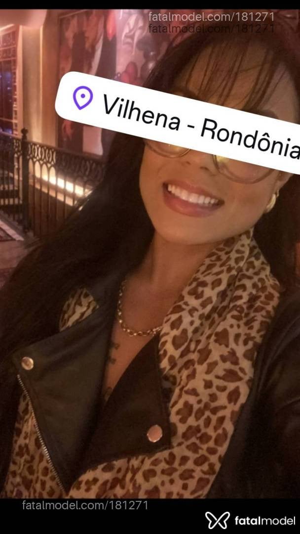 Acompanhante mulher morena (o) de olhos castanhos - Bombonzinho