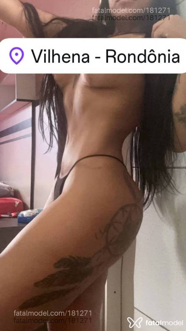 Acompanhante mulher morena (o) de olhos castanhos - Bombonzinho