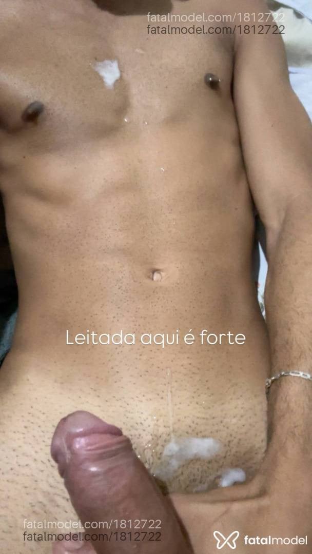 Acompanhante homem morena (o) de olhos pretos - Lorenzo