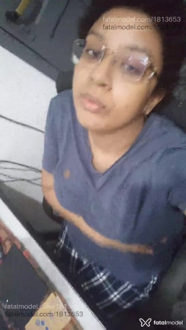 Acompanhante mulher com cabelo castanho de olhos castanhos em Virtual Acompanhante mulher com cabelo castanho de olhos castanhos em Virtual - SuperNovaAlt