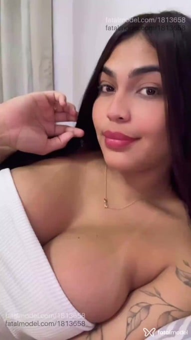 Acompanhante mulher trans morena (o) de olhos castanhos em Florianópolis - Isabella Oliveira