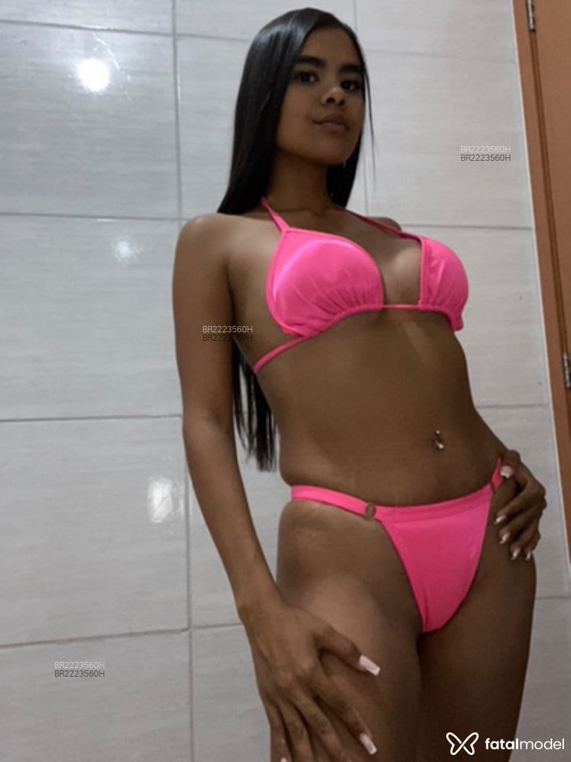 Acompanhante mulher morena (o) de olhos pretos em Lucas do Rio Verde - Shantall