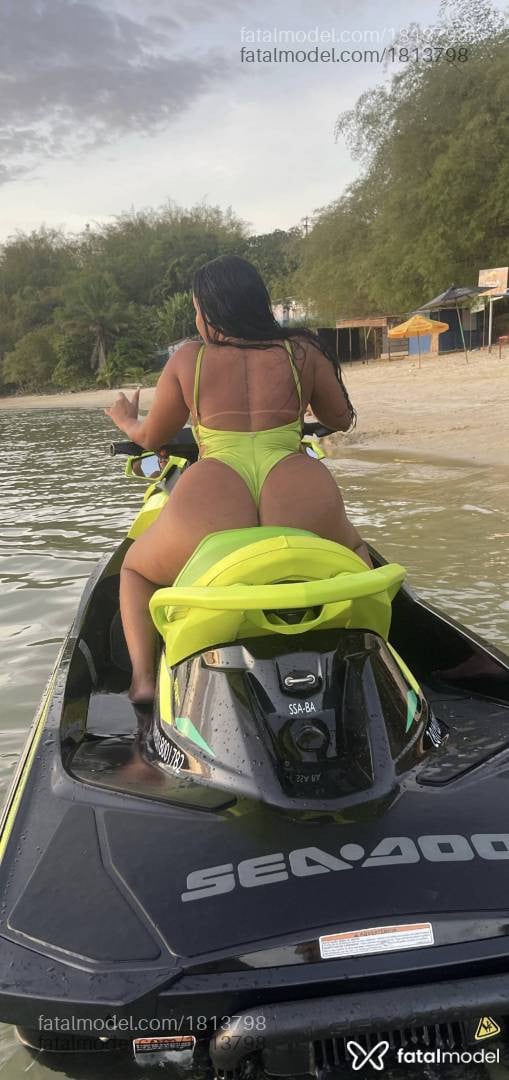 Acompanhante mulher morena (o) de olhos castanhos em Araguaína - Vitória Morena