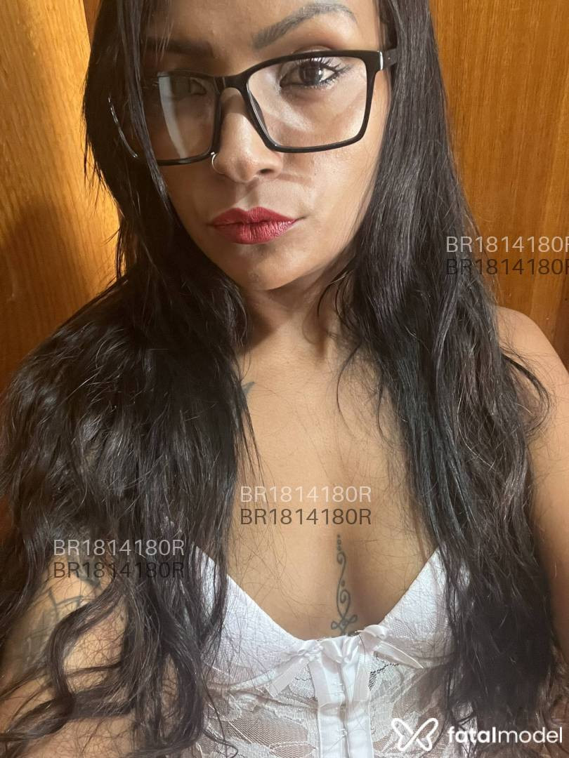 Acompanhante mulher morena (o) de olhos castanhos em Botucatu Acompanhante mulher morena (o) de olhos castanhos em Botucatu - Lizy Morena