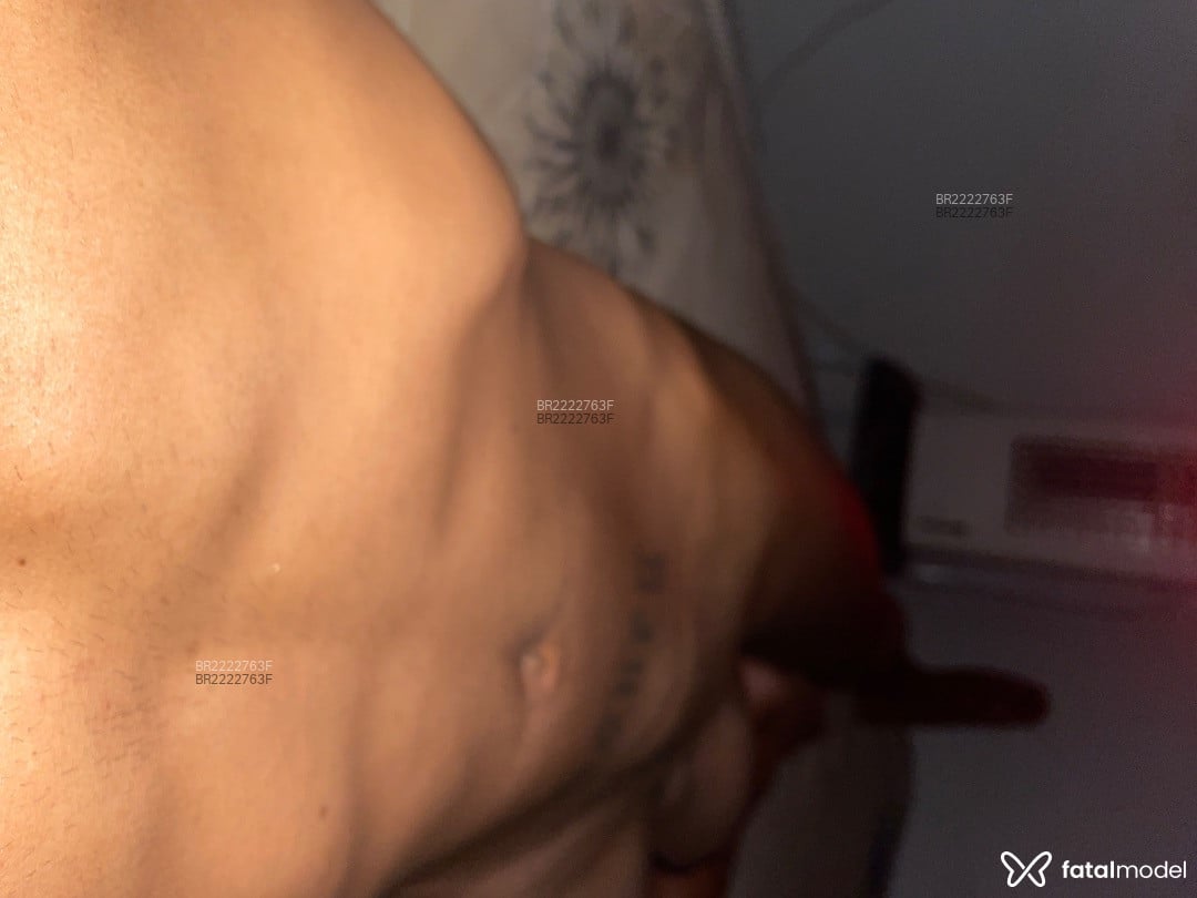 Acompanhante homem morena (o) de olhos castanhos em Salvador - índio Bim