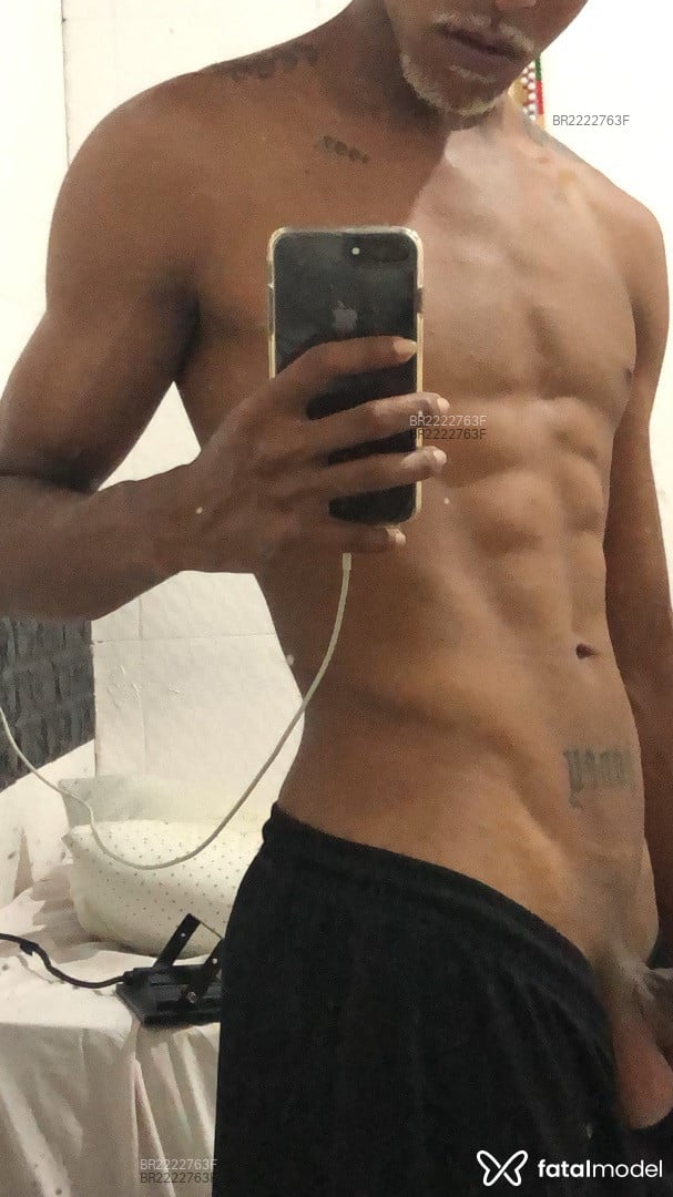 Acompanhante homem morena (o) de olhos castanhos em Salvador - índio Bim