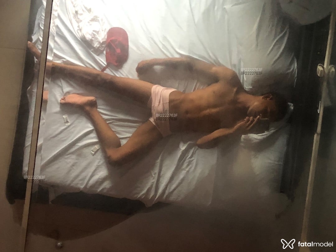 Acompanhante homem morena (o) de olhos castanhos em Salvador - índio Bim