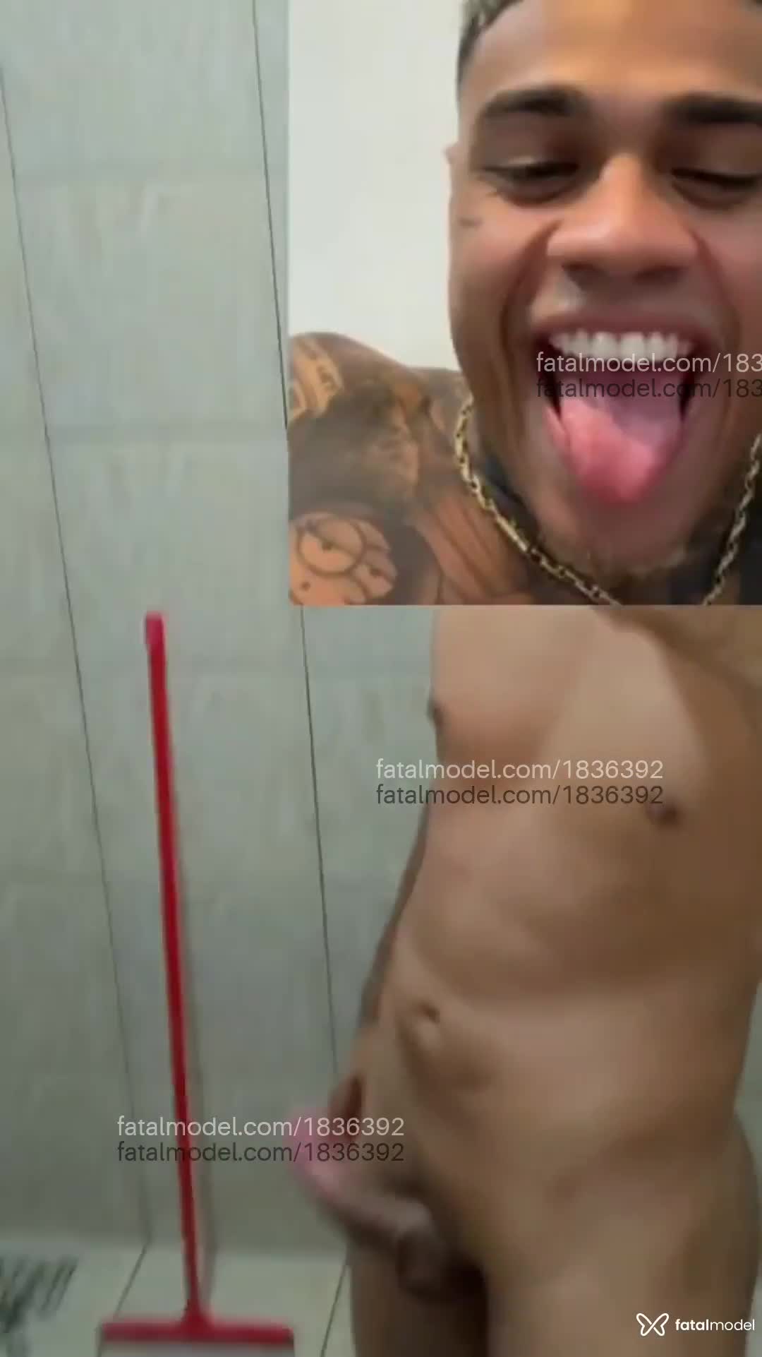 Acompanhante homem morena (o) de olhos castanhos em Apucarana Acompanhante homem morena (o) de olhos castanhos em Apucarana - Scorpioangel