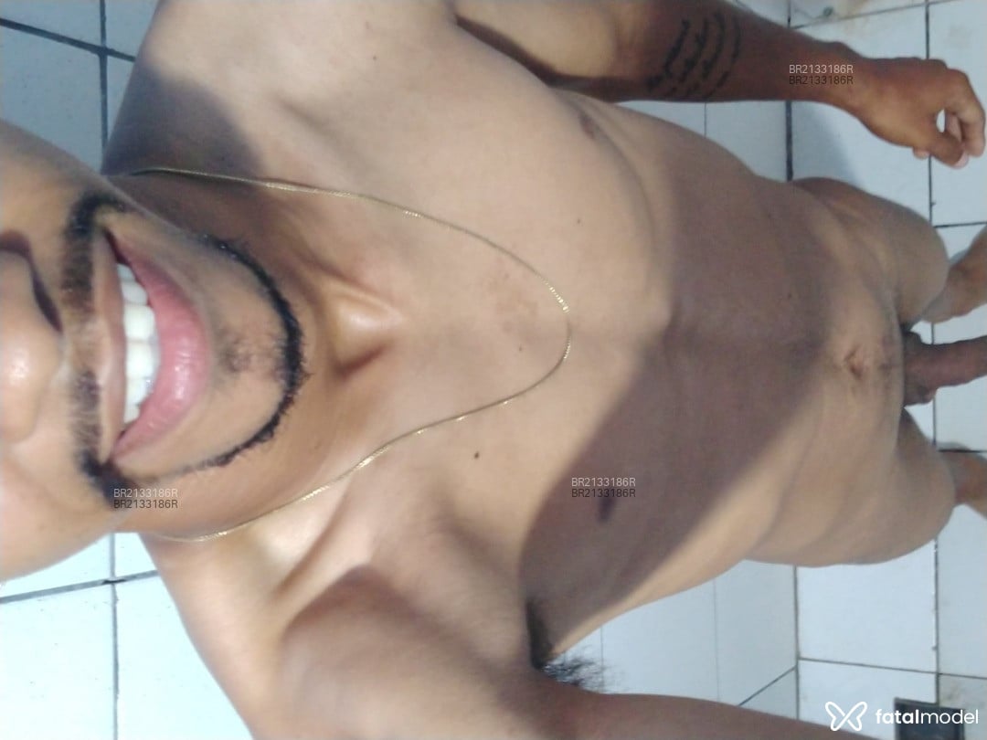 Acompanhante homem morena (o) de olhos castanhos - Foguinhovida Acompanhante homem morena (o) de olhos castanhos - Foguinhovida